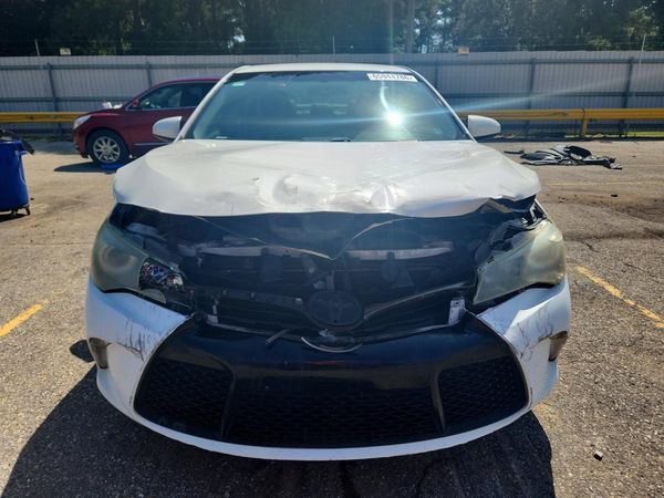 2015 TOYOTA CAMRY