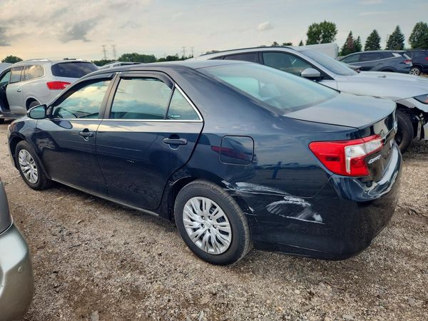 2014 TOYOTA CAMRY