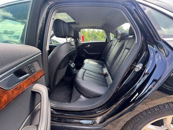 2019 AUDI A4 quattro Premium Plus