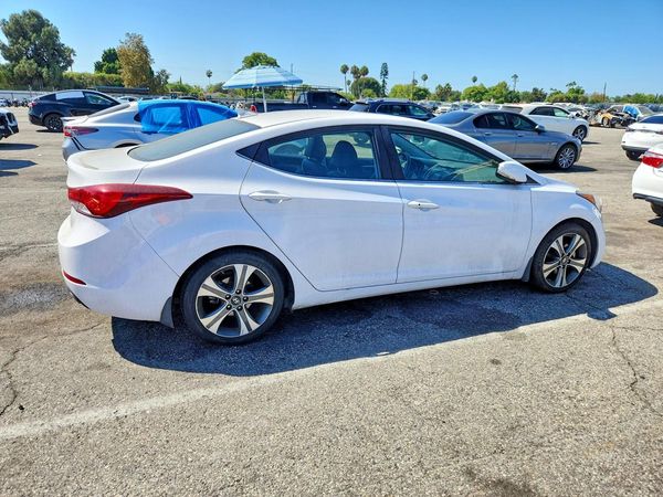 2015 HYUNDAI ELANTRA GLS(Middle)