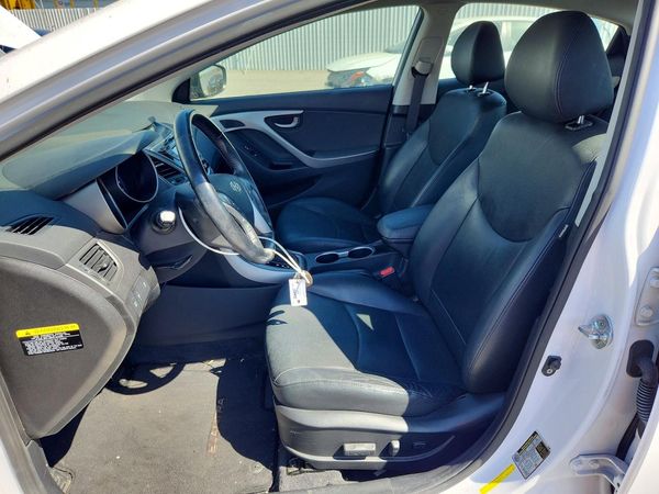 2015 HYUNDAI ELANTRA GLS(Middle)