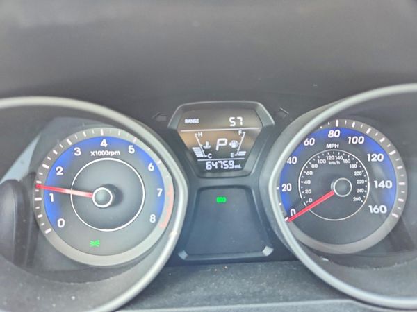 2015 HYUNDAI ELANTRA GLS(Middle)