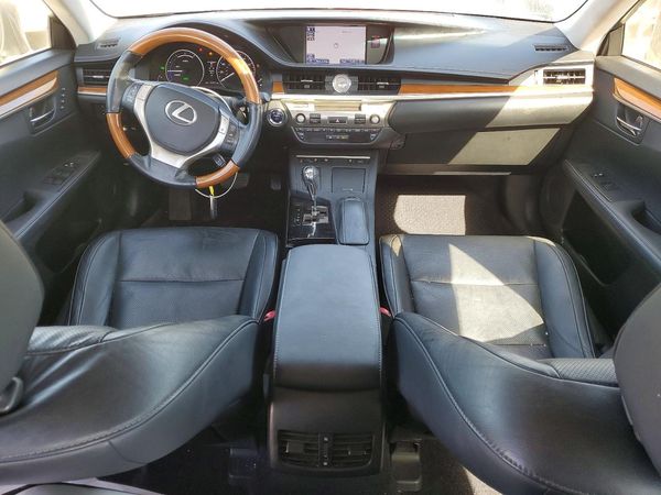 2013 LEXUS ES