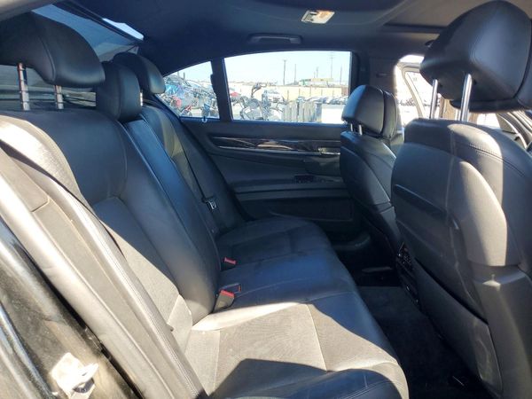 2013 BMW 740