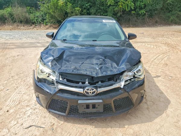 2015 TOYOTA CAMRY