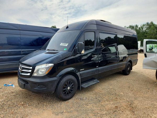 2016 MERCEDES-BENZ SPRINTER — Front 3/4
