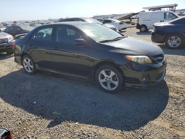 2012 TOYOTA COROLLA