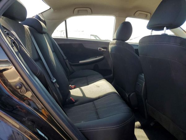 2012 TOYOTA COROLLA