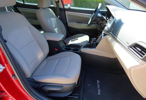 2019 HYUNDAI ELANTRA