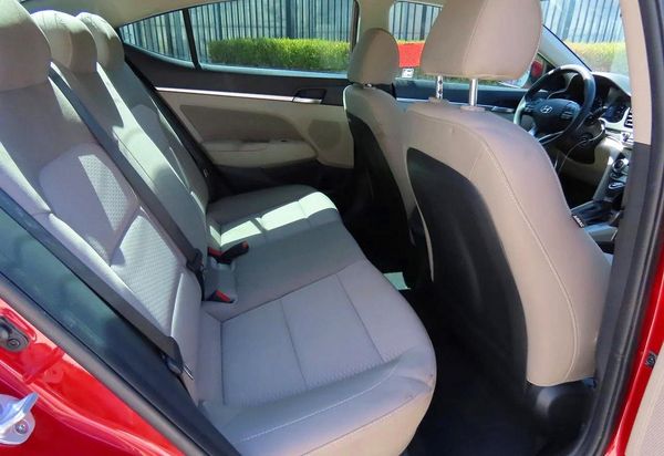 2019 HYUNDAI ELANTRA