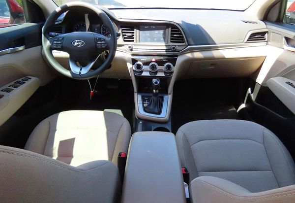 2019 HYUNDAI ELANTRA