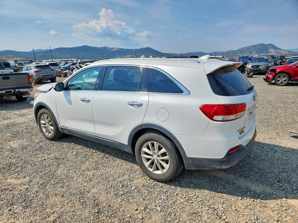 2016 KIA SORENTO L / LX