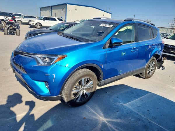 2018 TOYOTA RAV4 Adventure/XLE