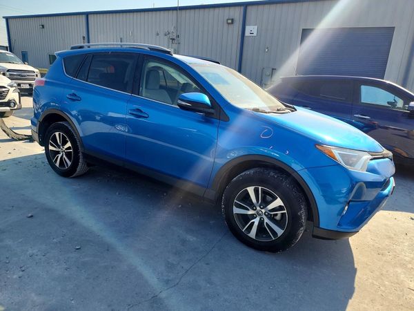 2018 TOYOTA RAV4 Adventure/XLE