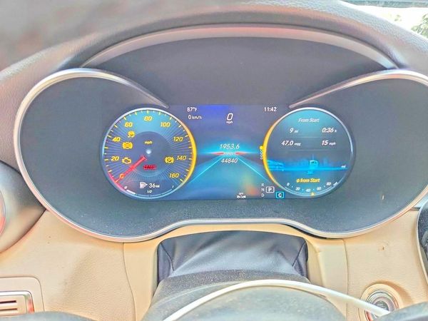 2019 MERCEDES-BENZ C