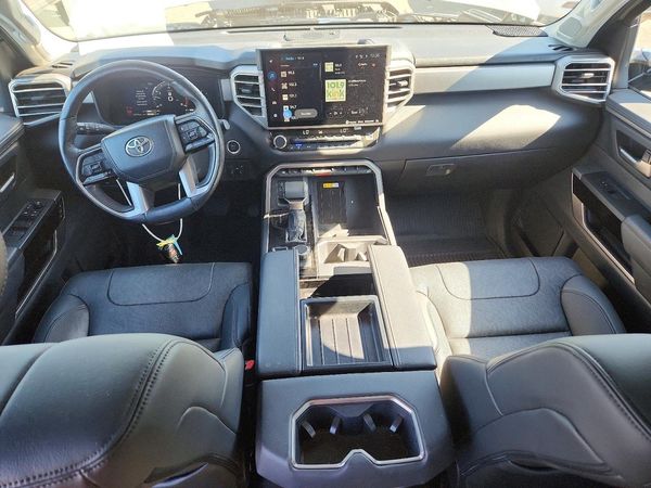 2024 TOYOTA TUNDRA
