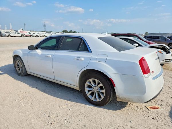 2023 CHRYSLER 300