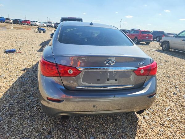 2015 INFINITI Q50