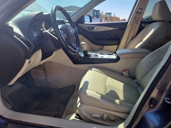 2015 INFINITI Q50