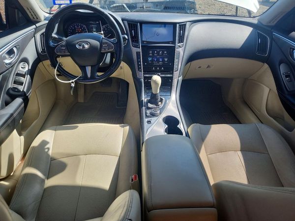 2015 INFINITI Q50