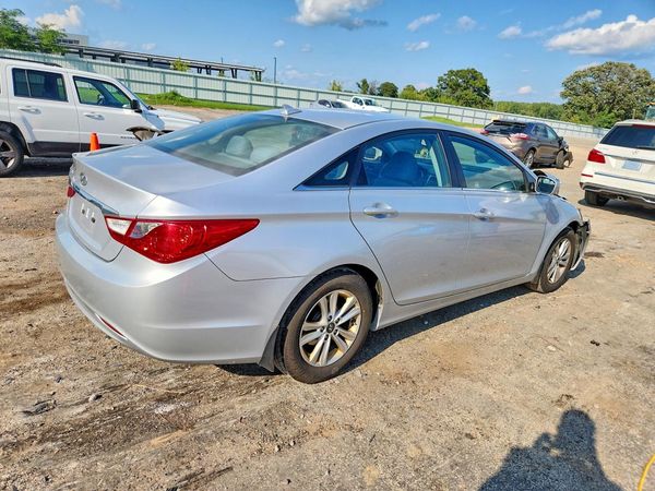 2013 HYUNDAI SONATA GLS/ GLS Popular