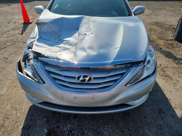 2013 HYUNDAI SONATA GLS/ GLS Popular