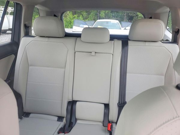 2018 VOLKSWAGEN TIGUAN SE, SEL