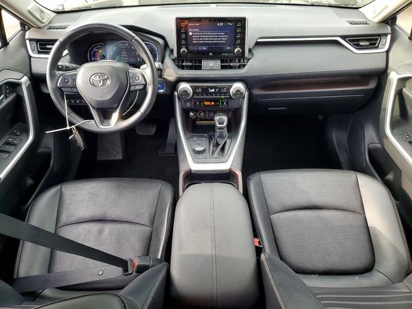 2021 TOYOTA RAV4