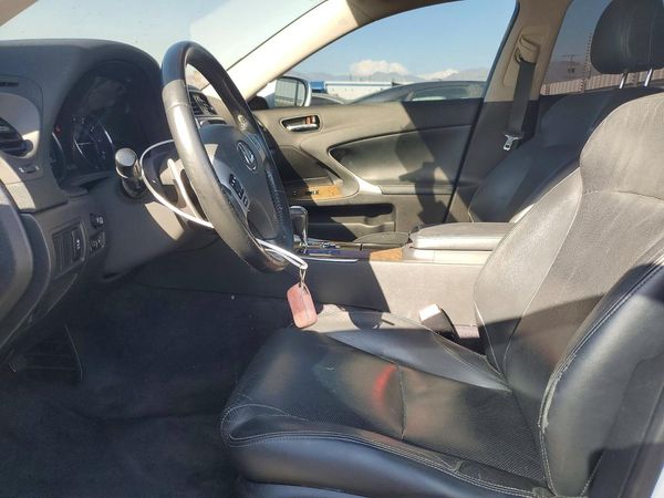 2013 LEXUS IS 250
