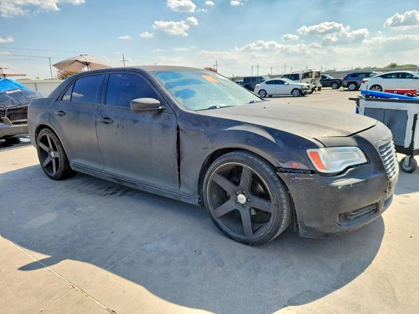 2013 CHRYSLER 300 Base/Limited