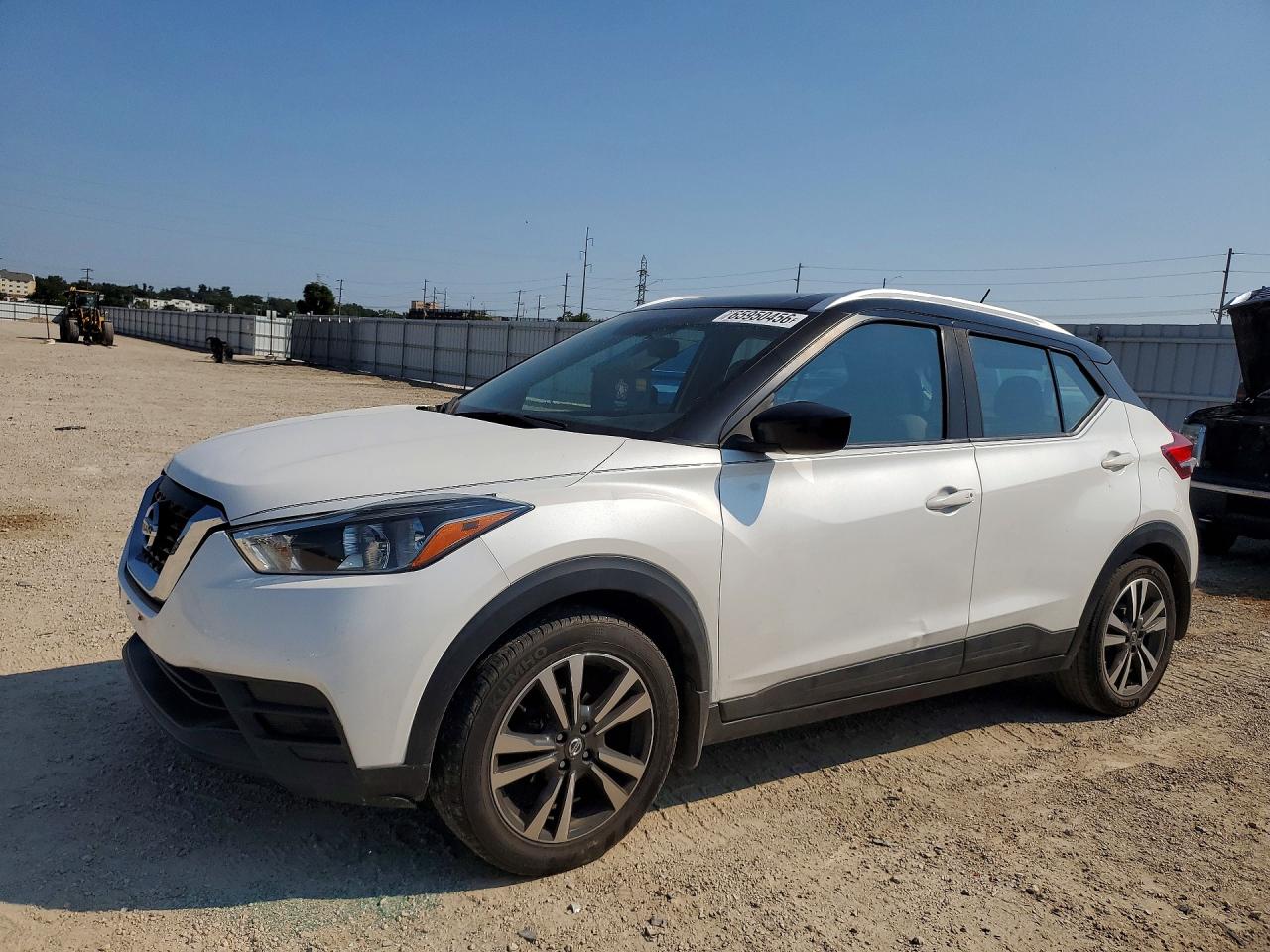 2019 NISSAN KICKS — Front 3/4