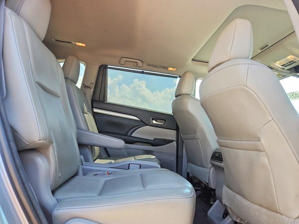2015 TOYOTA HIGHLANDER