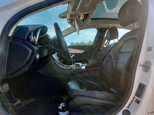 2016 MERCEDES-BENZ C