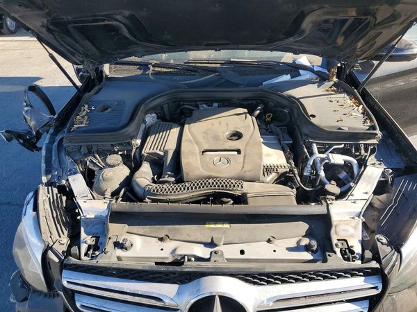 2018 MERCEDES-BENZ GLC GLC 300-4M