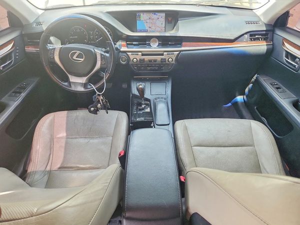 2013 LEXUS ES