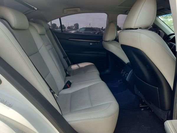 2013 LEXUS ES