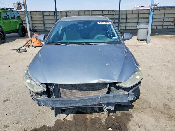 2017 HYUNDAI ELANTRA SE Base