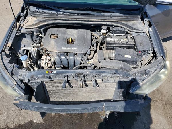 2017 HYUNDAI ELANTRA SE Base