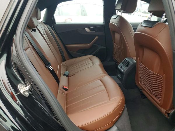 2019 AUDI A4 Premium, Titanium