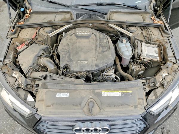 2019 AUDI A4 Premium, Titanium