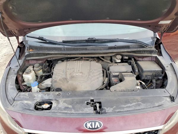 2016 KIA SEDONA LX - Middle-low