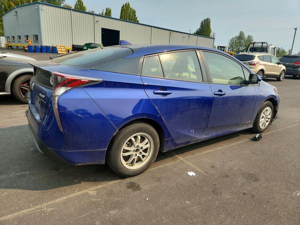 2016 TOYOTA PRIUS One/Two