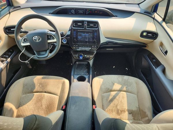2016 TOYOTA PRIUS One/Two