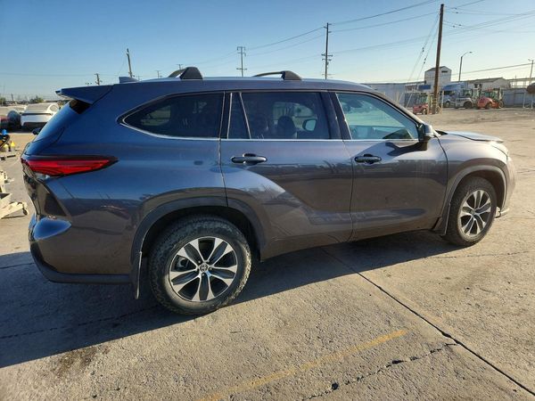 2020 TOYOTA HIGHLANDER XLE Nav