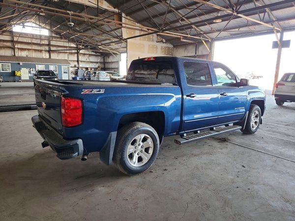 2017 CHEVROLET SILVERADO LT