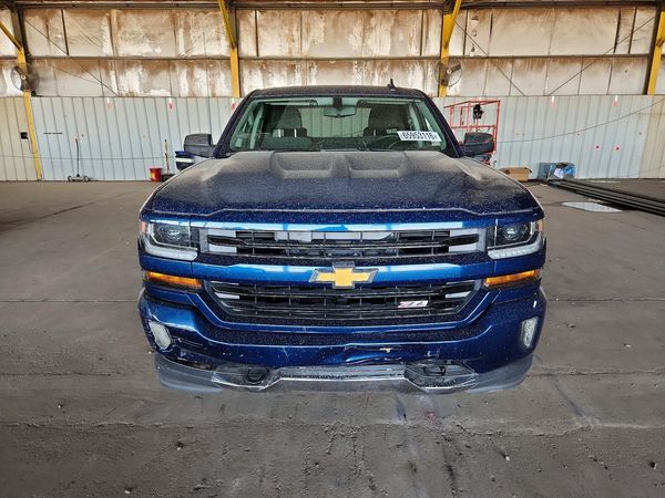 2017 CHEVROLET SILVERADO LT