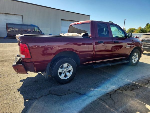 2016 RAM 1500 ST