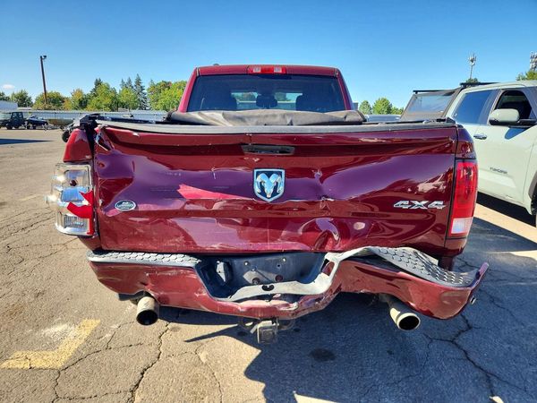 2016 RAM 1500 ST