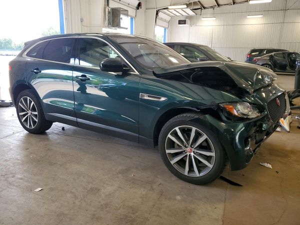 2017 JAGUAR F-PACE
