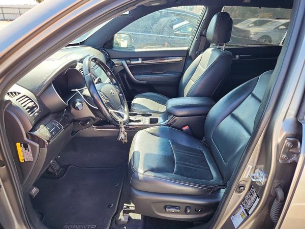 2015 KIA SORENTO TOP — DENT